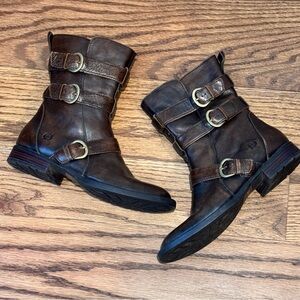 Born Cincy Womens size 6